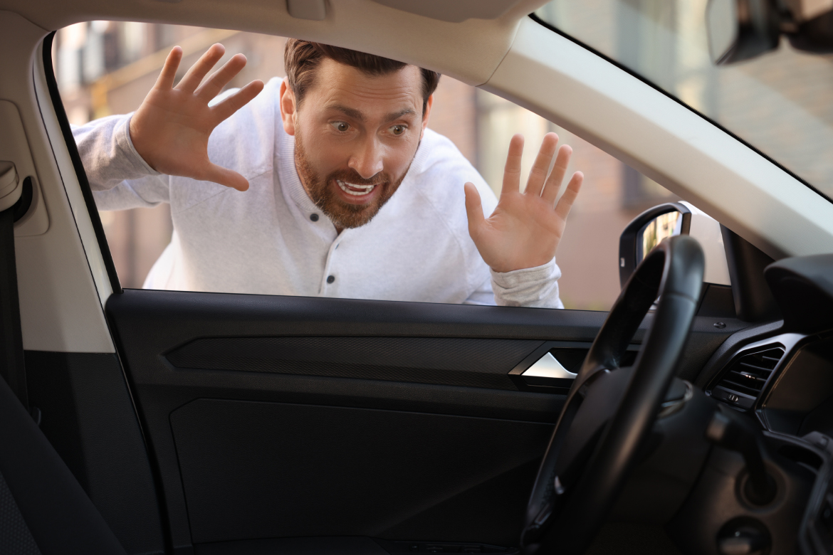 Moriarty Towing 24/7 emergency vehicle locksmith truck in Moriarty NM